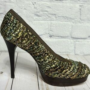 Stuart Weitzman Raffia Swoon Herbal color platform round toe heels